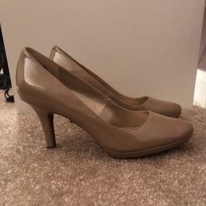 Bandolino heels